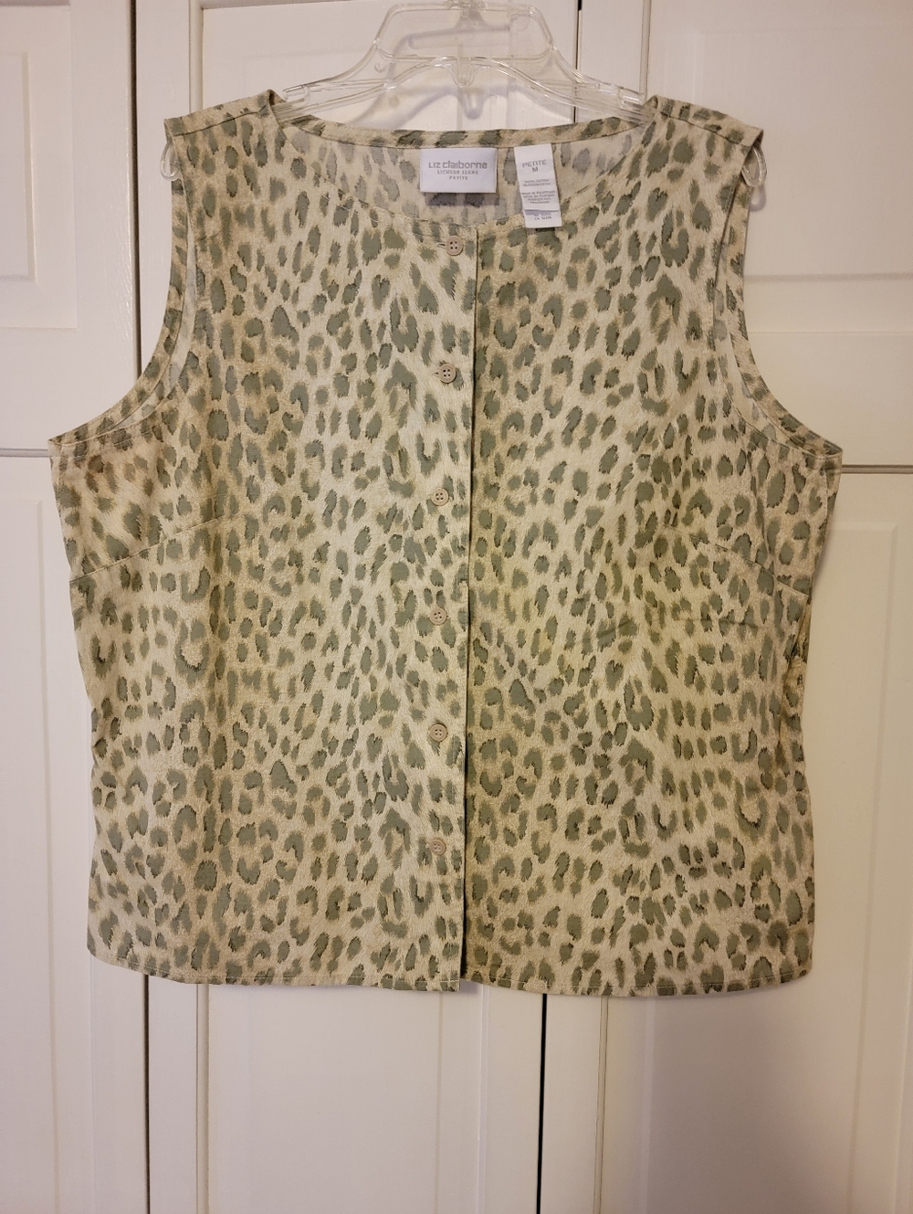 Liz Claiborne Sage and Beige Leopard Print Sleeveless Button Top Size Petite Med